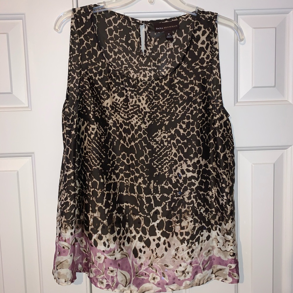 EUC Dana Buchman Sleeveless Blouse Size M.